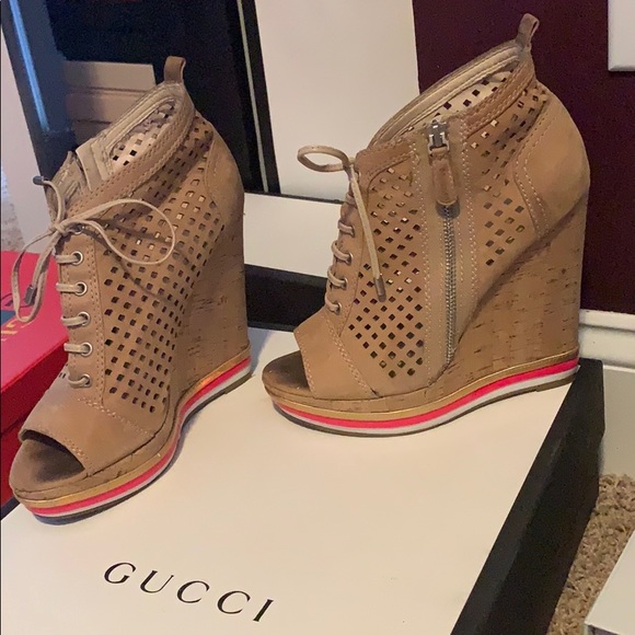 Platform heels - Picture 3 of 4